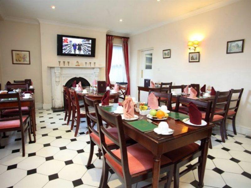 דבלין Charleville Lodge Hotel מראה חיצוני תמונה