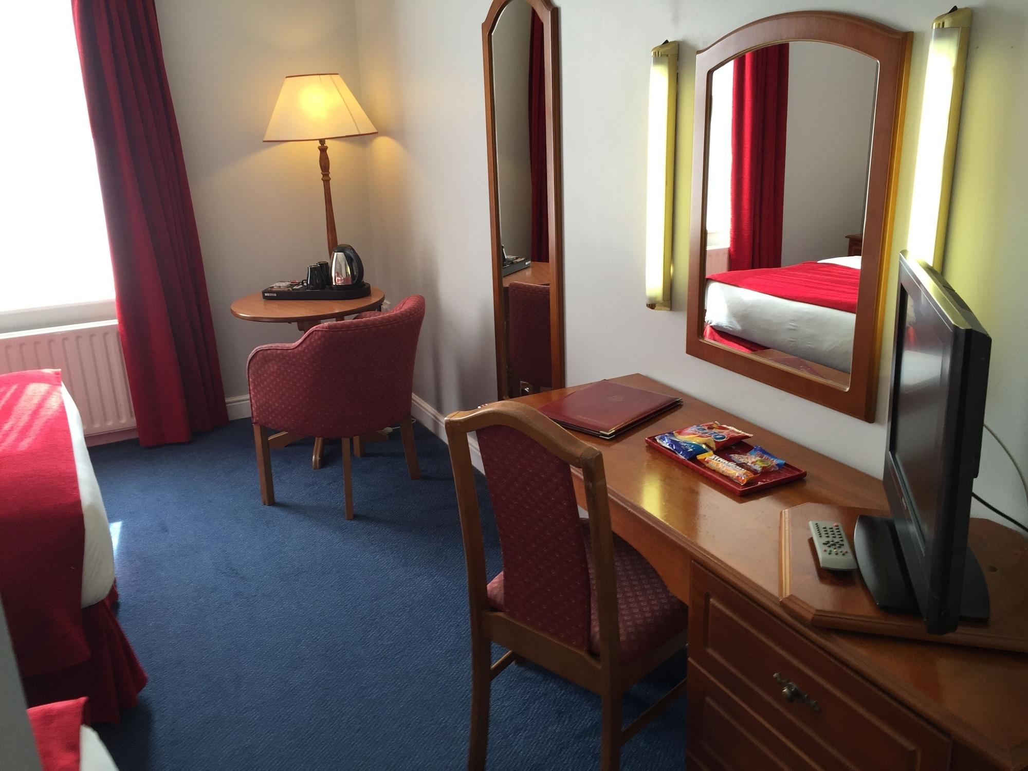 דבלין Charleville Lodge Hotel מראה חיצוני תמונה