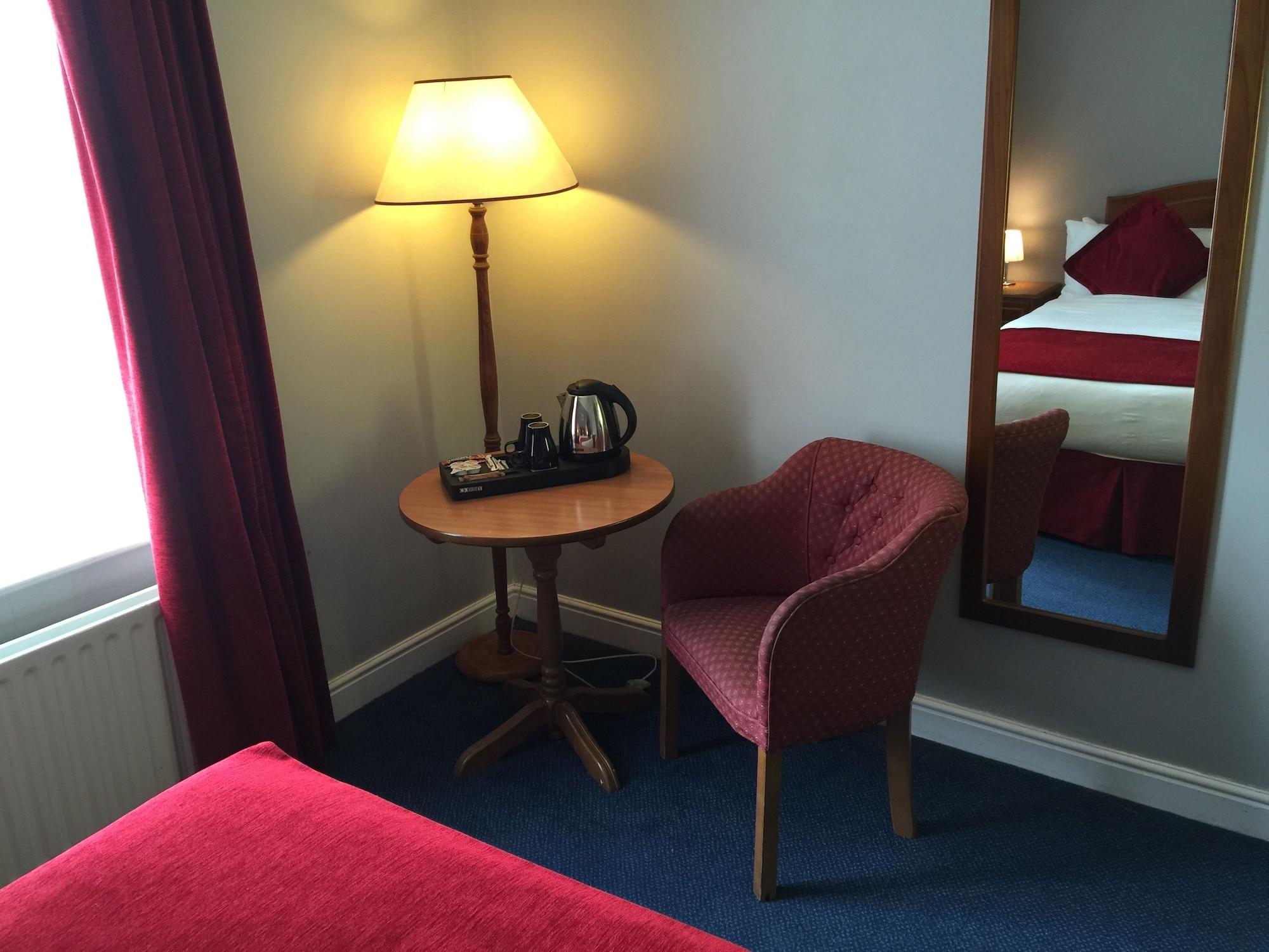 דבלין Charleville Lodge Hotel מראה חיצוני תמונה